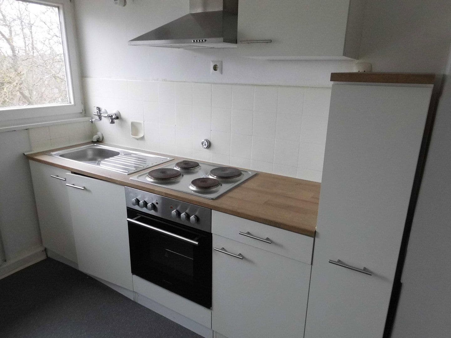 Prenájom bytu 3-izbový 67 m², Stuttgart, Bádensko-Wurttembersko Prenájom bytu 3-izbový 67 m², Stuttgart, Bádensko-Wurttembersko