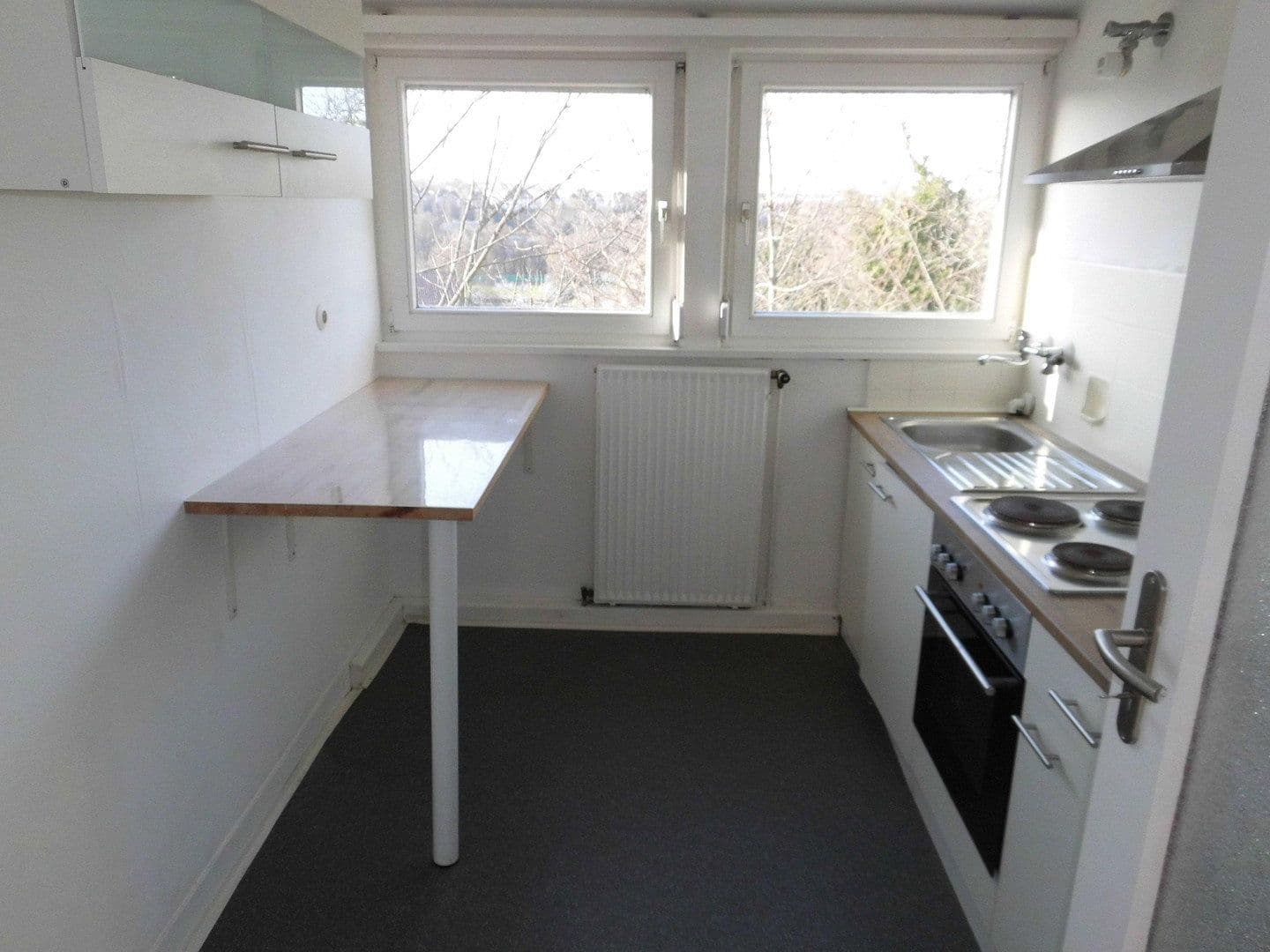 Prenájom bytu 3-izbový 67 m², Stuttgart, Bádensko-Wurttembersko Prenájom bytu 3-izbový 67 m², Stuttgart, Bádensko-Wurttembersko