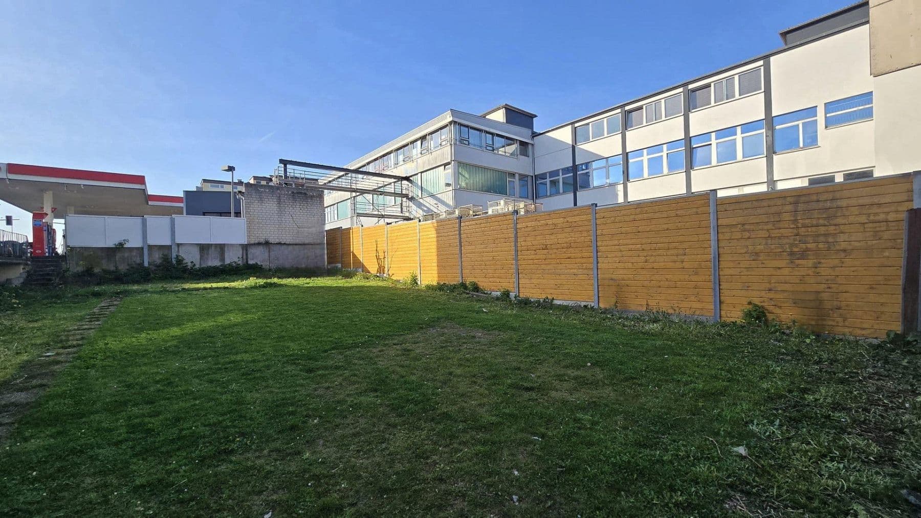 Predaj domu 594 m², pozemek 750 m², Heedfelder Straße 86a-88, Lüdenscheid, Severné Porýnie - Westfálsko Predaj domu 594 m², pozemek 750 m², Heedfelder Straße 86a-88, Lüdenscheid, Severné Porýnie - Westfálsko