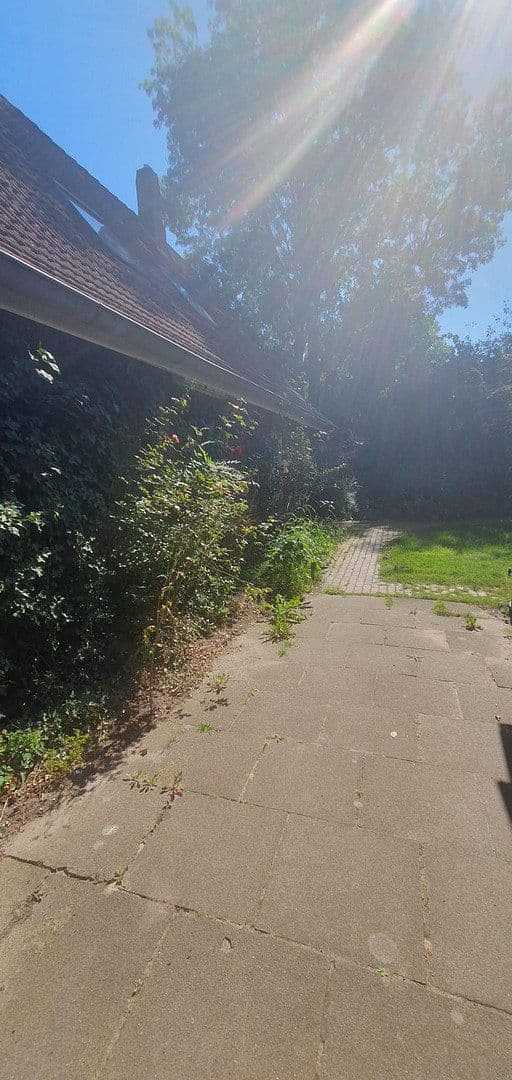 Predaj domu 212 m², pozemek 1.883 m², Quelkhorner Landstraße 3, Ottersberg, Dolné Sasko Predaj domu 212 m², pozemek 1.883 m², Quelkhorner Landstraße 3, Ottersberg, Dolné Sasko