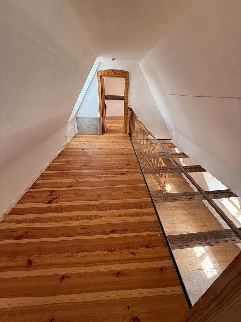 Prenájom bytu 3-izbový 125 m², Mittlerer Kaulberg 37, Bamberg, Bavorsko Prenájom bytu 3-izbový 125 m², Mittlerer Kaulberg 37, Bamberg, Bavorsko