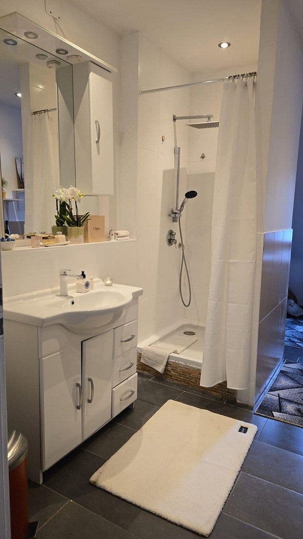 Predaj bytu 2-izbový 84 m², Mannheim, Bádensko-Wurttembersko Predaj bytu 2-izbový 84 m², Mannheim, Bádensko-Wurttembersko