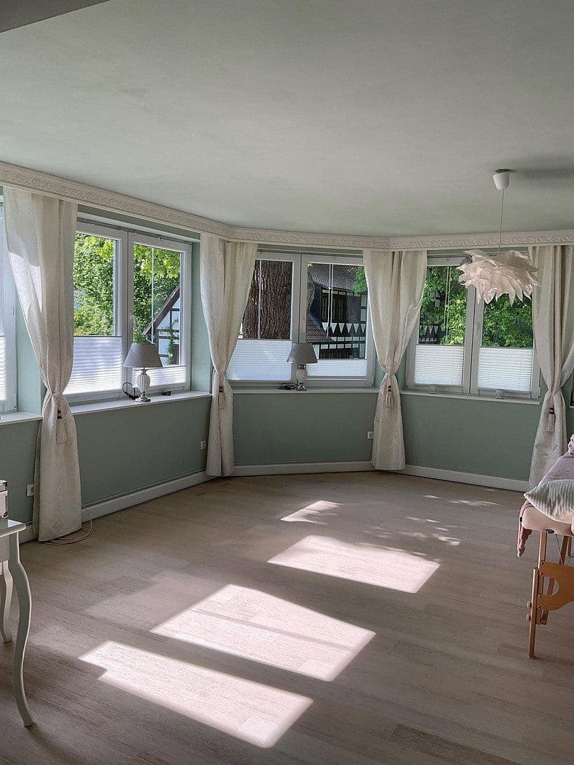 Predaj domu 800 m², pozemek 3.821 m², Bad Karlshafen, Hesensko Predaj domu 800 m², pozemek 3.821 m², Bad Karlshafen, Hesensko