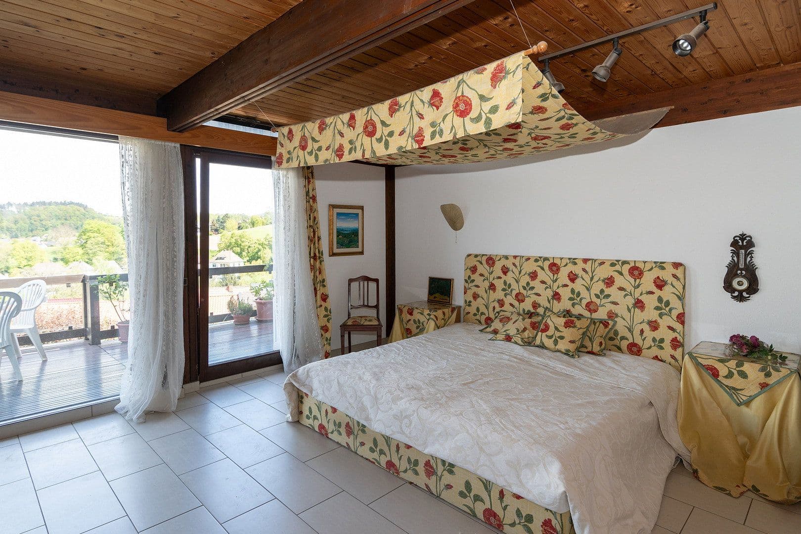 Predaj domu 259 m², pozemek 735 m², Birkenau, Hesensko Predaj domu 259 m², pozemek 735 m², Birkenau, Hesensko