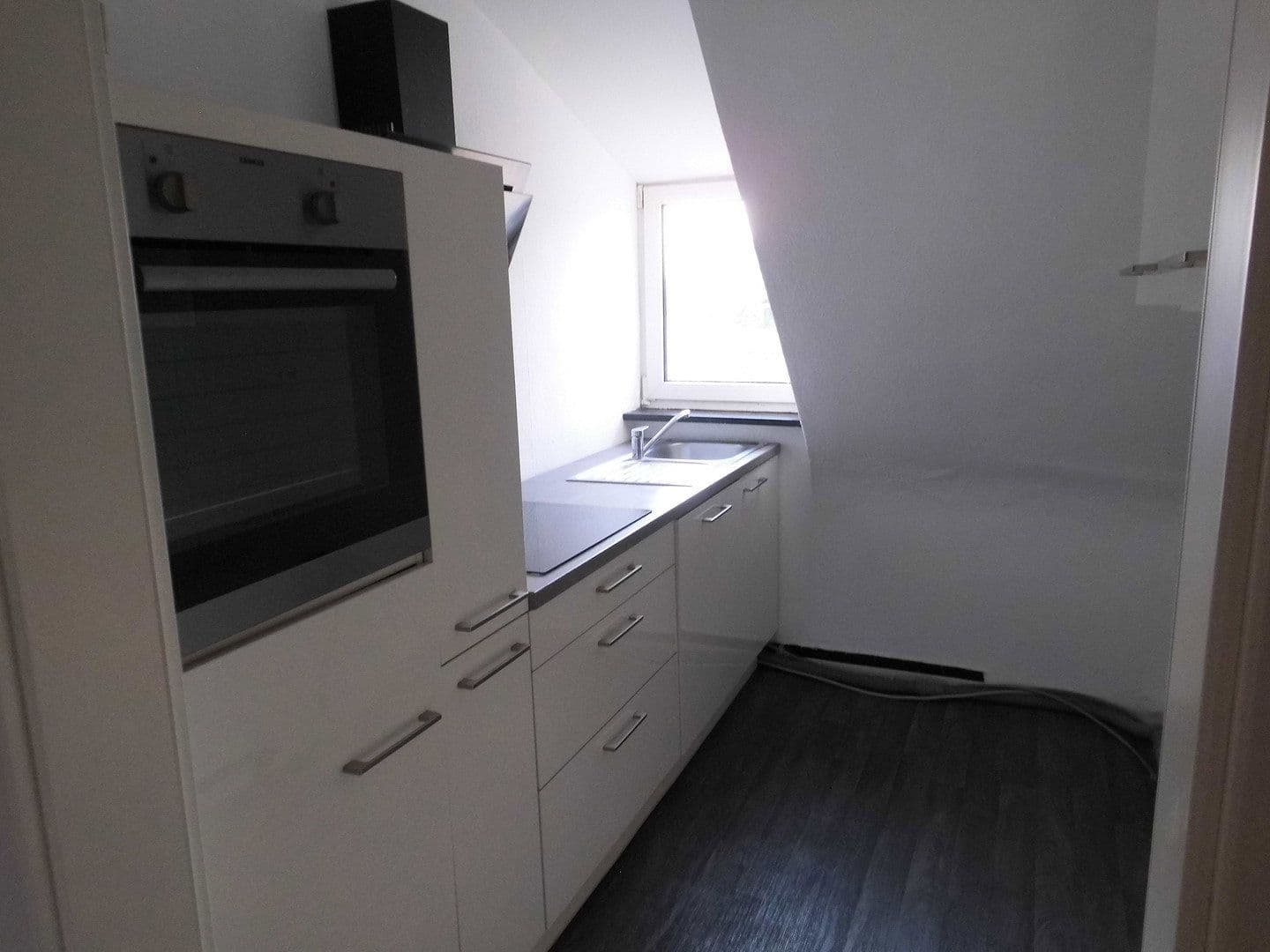 Prenájom bytu 2-izbový 45 m², Stuttgart, Bádensko-Wurttembersko Prenájom bytu 2-izbový 45 m², Stuttgart, Bádensko-Wurttembersko