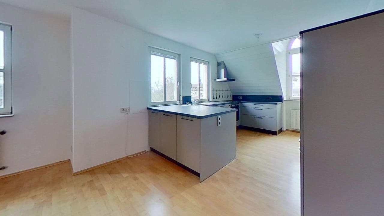 Prenájom bytu 6-izbový 220 m², Lehenstr. 25, Donaueschingen, Bádensko-Wurttembersko Prenájom bytu 6-izbový 220 m², Lehenstr. 25, Donaueschingen, Bádensko-Wurttembersko