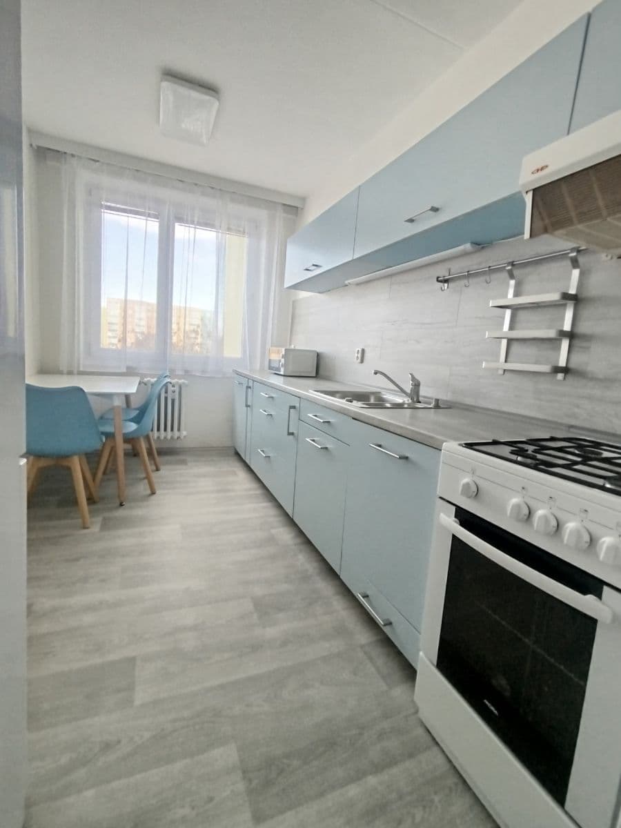 Prenájom bytu 3-izbový 68 m², Mikuláškovo náměstí, Brno, Jihomoravský kraj Prenájom bytu 3-izbový 68 m², Mikuláškovo náměstí, Brno, Jihomoravský kraj