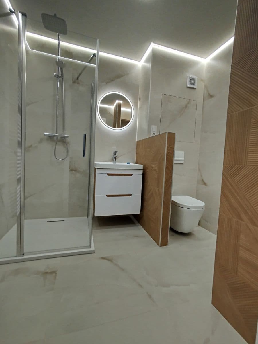 Prenájom bytu 3-izbový 68 m², Mikuláškovo náměstí, Brno, Jihomoravský kraj Prenájom bytu 3-izbový 68 m², Mikuláškovo náměstí, Brno, Jihomoravský kraj