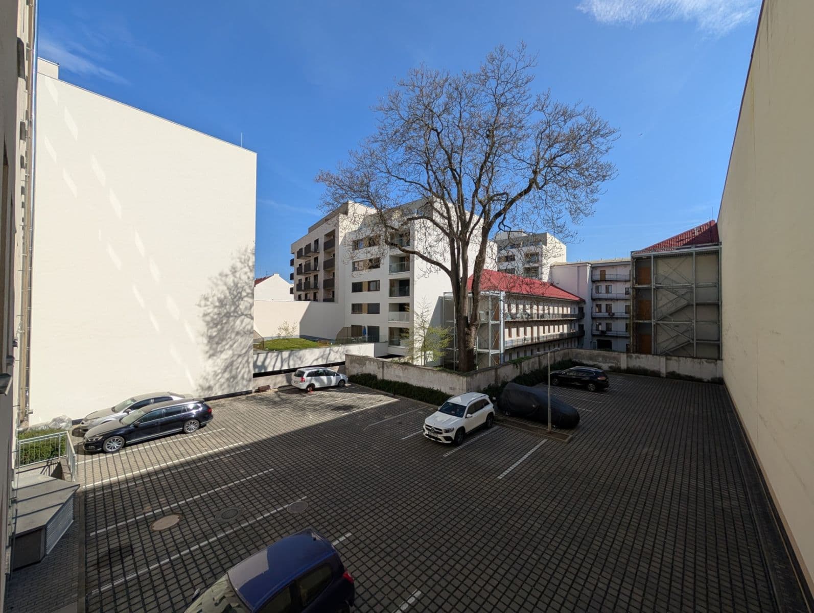 Prenájom bytu 1-izbový 32 m², Bratislavská, Brno, Jihomoravský kraj Prenájom bytu 1-izbový 32 m², Bratislavská, Brno, Jihomoravský kraj