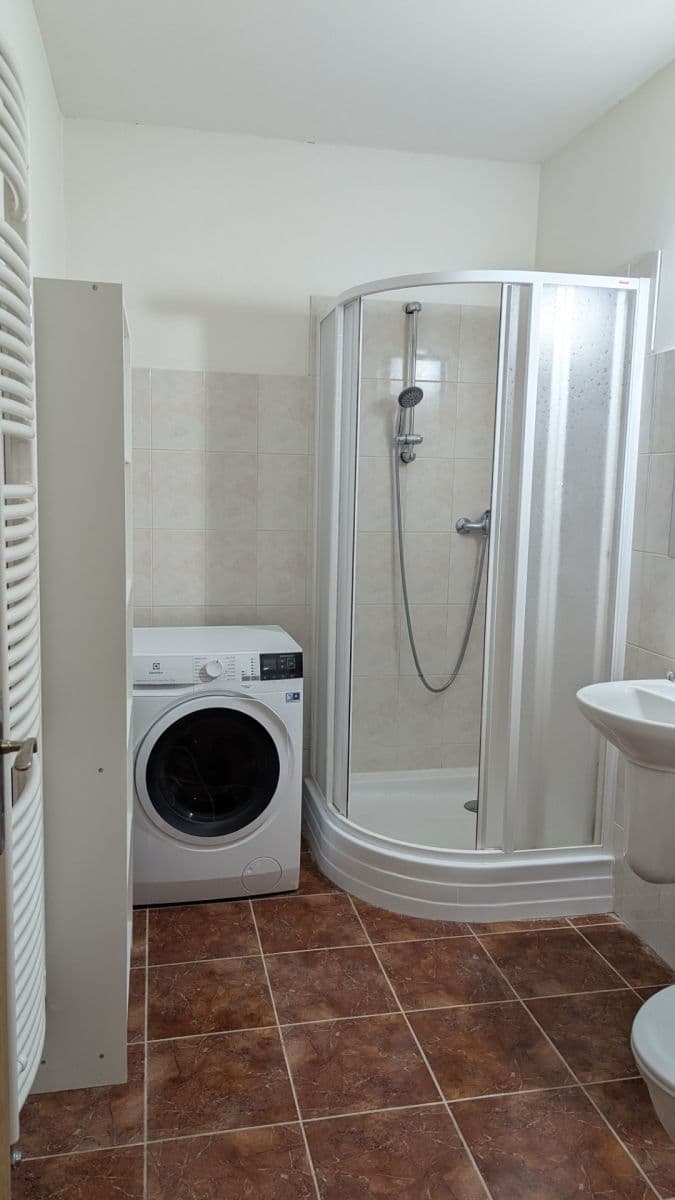 Prenájom bytu 2-izbový 62 m², Na Lávce, Praha, Praha Prenájom bytu 2-izbový 62 m², Na Lávce, Praha, Praha