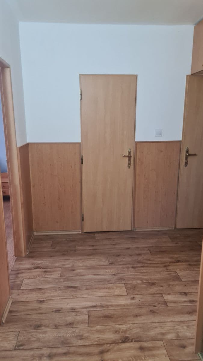 Prenájom bytu 3-izbový 70 m², Žiželická, Praha, Praha Prenájom bytu 3-izbový 70 m², Žiželická, Praha, Praha