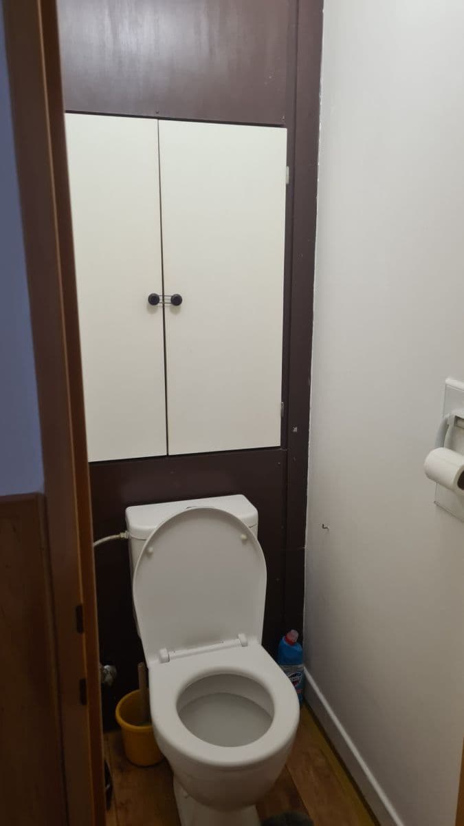 Prenájom bytu 3-izbový 70 m², Žiželická, Praha, Praha Prenájom bytu 3-izbový 70 m², Žiželická, Praha, Praha