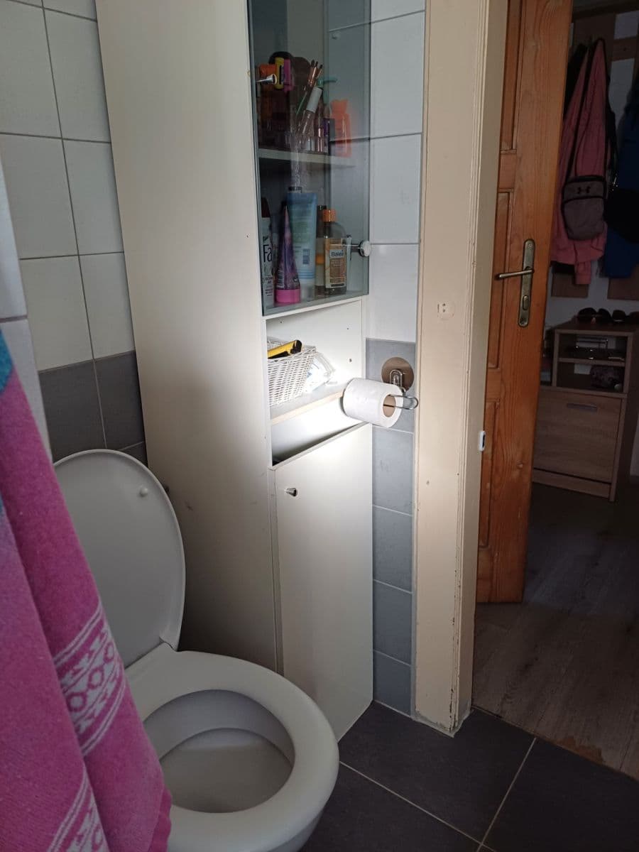 Prenájom bytu 2-izbový 52 m², Hluboká, Děčín, Ústecký kraj Prenájom bytu 2-izbový 52 m², Hluboká, Děčín, Ústecký kraj