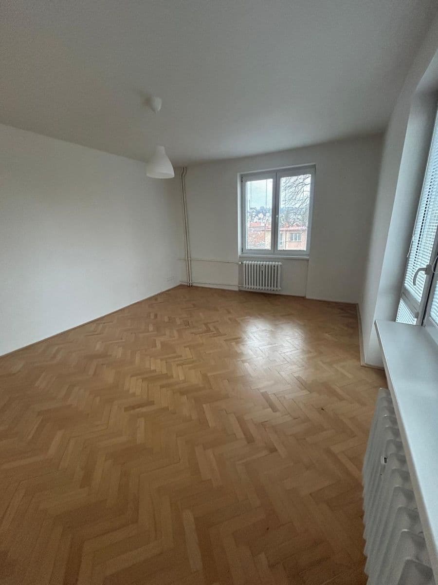 Prenájom bytu 3-izbový 67 m², U Mrázovky, Praha, Praha Prenájom bytu 3-izbový 67 m², U Mrázovky, Praha, Praha