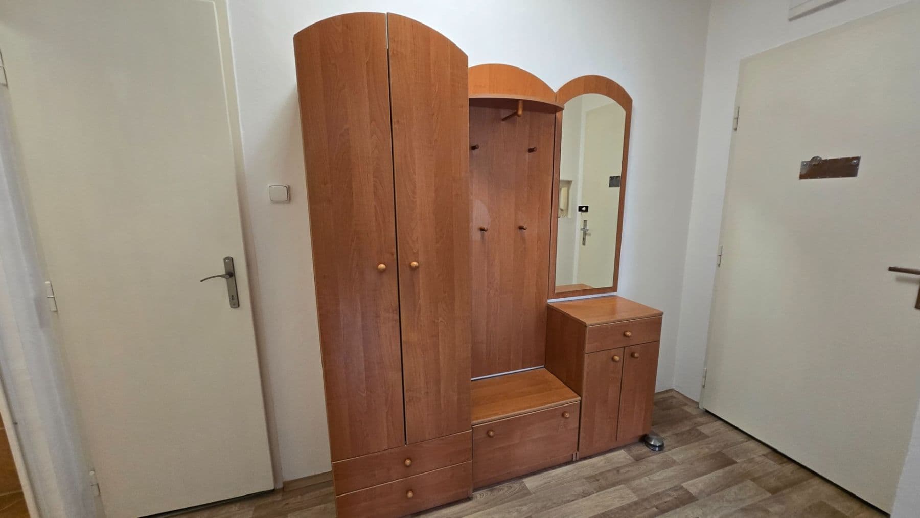 Prenájom bytu 1-izbový 41 m², Vrchlického, Praha, Praha Prenájom bytu 1-izbový 41 m², Vrchlického, Praha, Praha