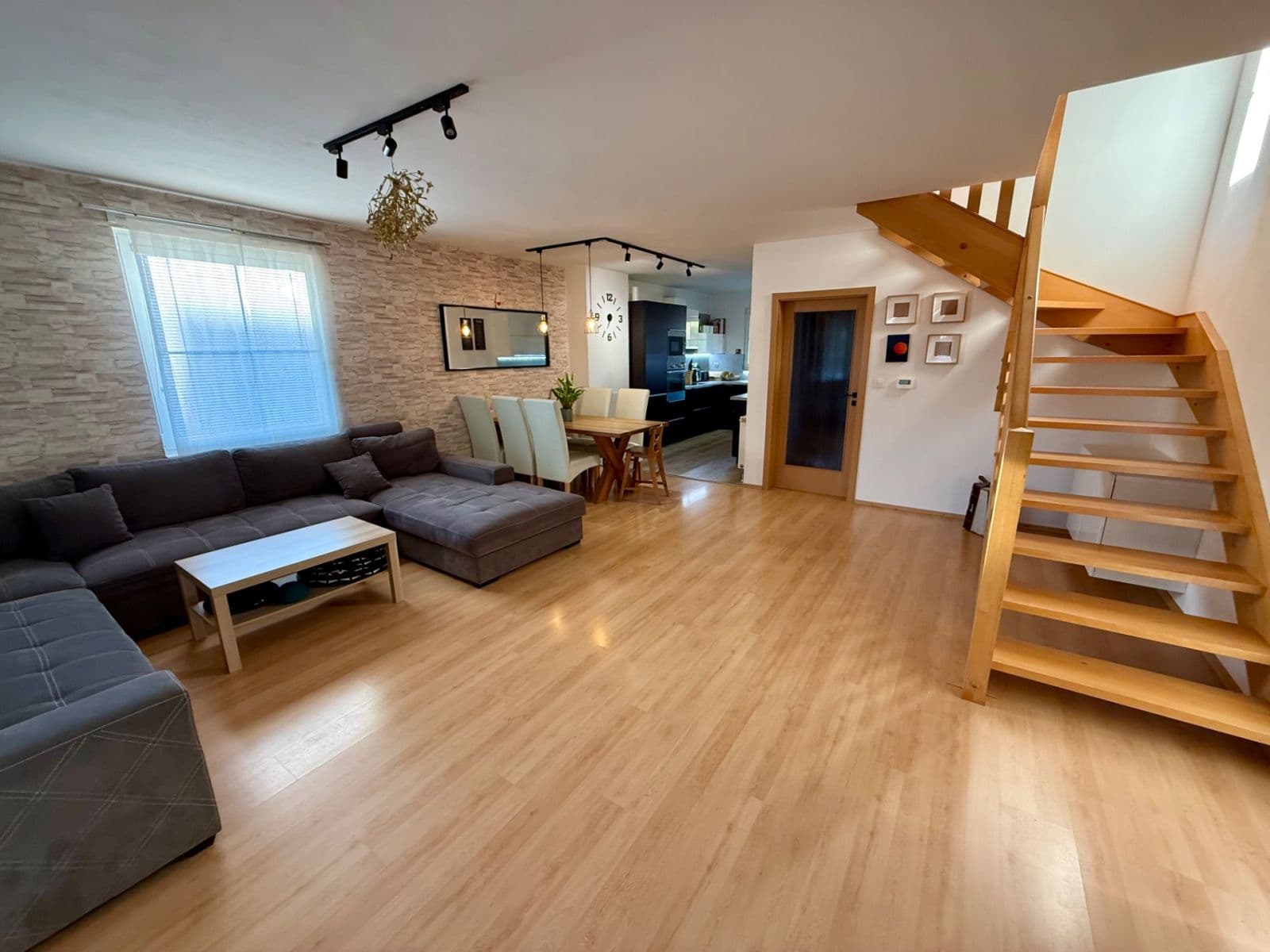 Prenájom domu 160 m², pozemek 463 m², Západní, Bradlec, Středočeský kraj Prenájom domu 160 m², pozemek 463 m², Západní, Bradlec, Středočeský kraj