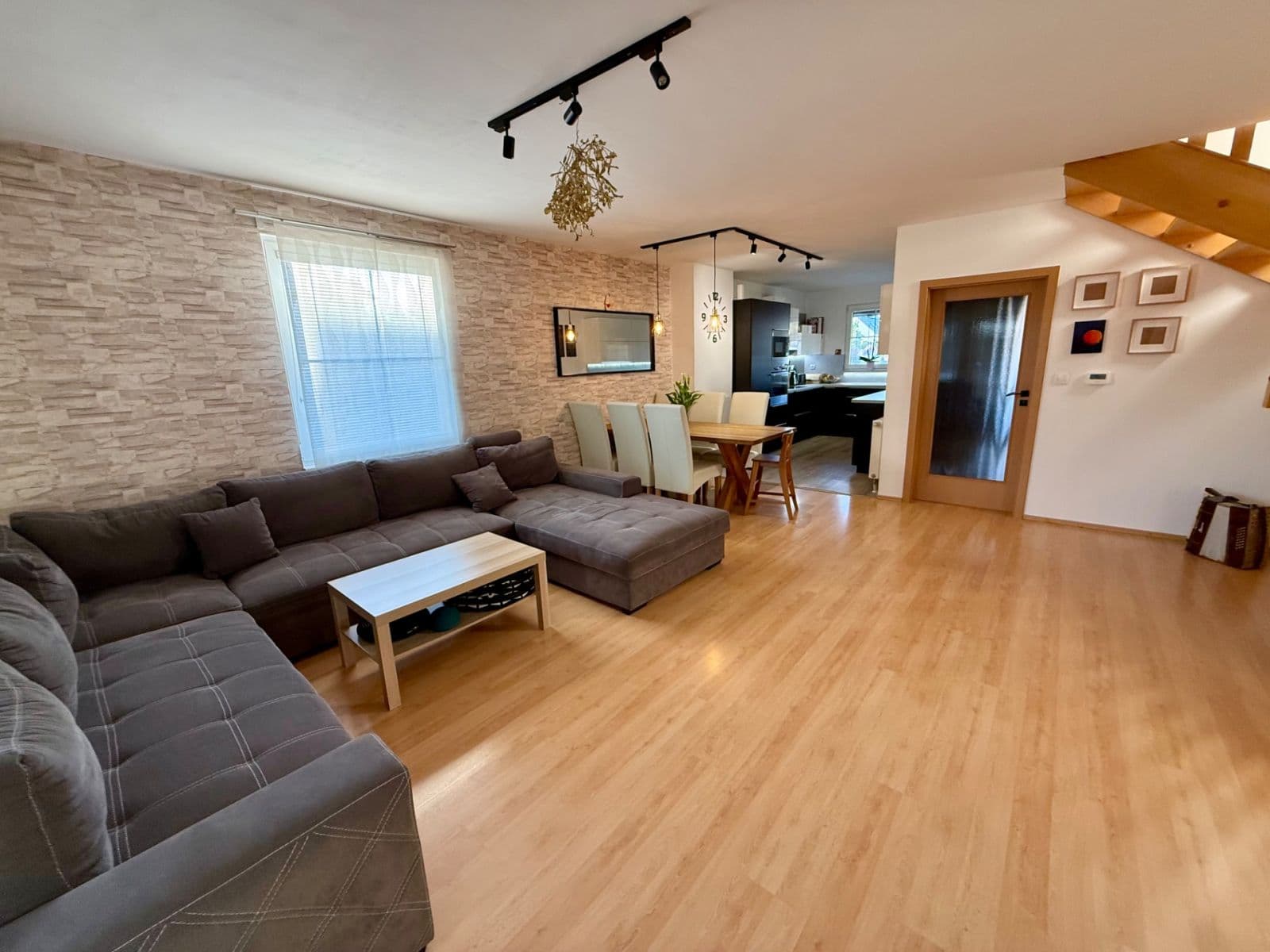 Prenájom domu 160 m², pozemek 463 m², Západní, Bradlec, Středočeský kraj Prenájom domu 160 m², pozemek 463 m², Západní, Bradlec, Středočeský kraj