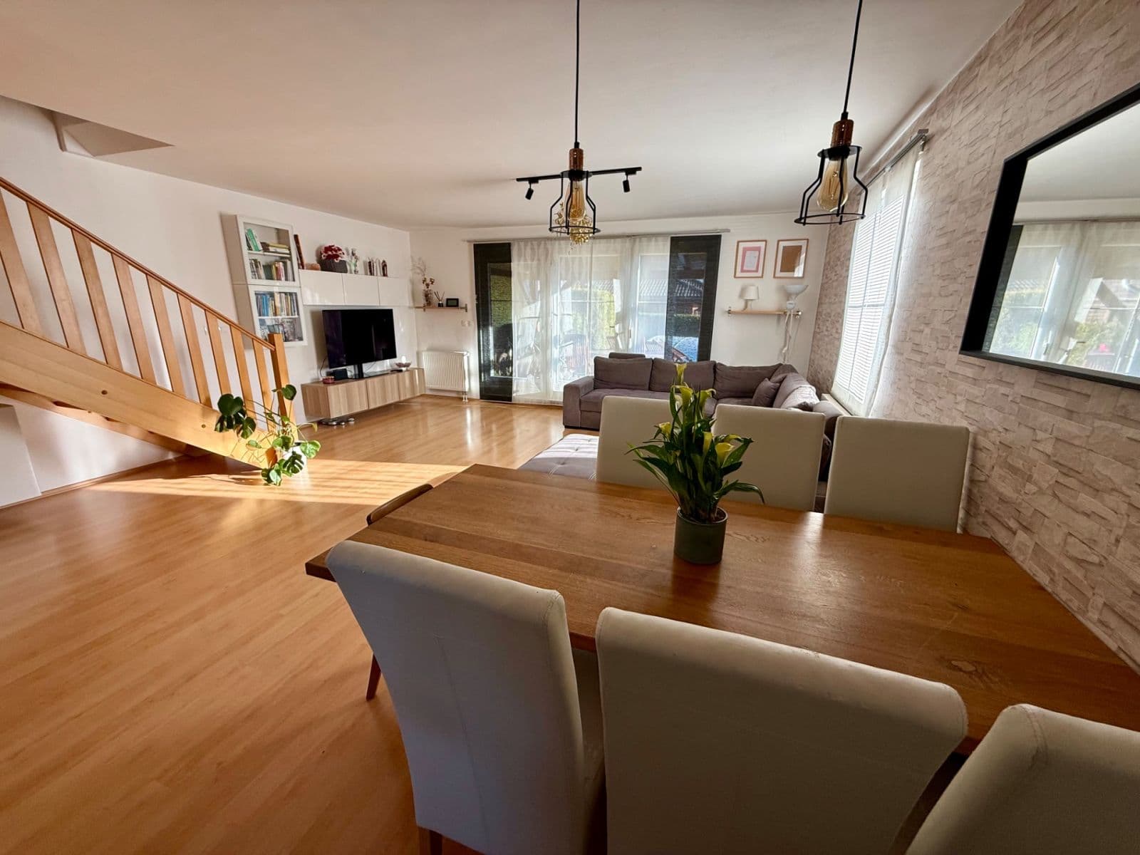 Prenájom domu 160 m², pozemek 463 m², Západní, Bradlec, Středočeský kraj Prenájom domu 160 m², pozemek 463 m², Západní, Bradlec, Středočeský kraj