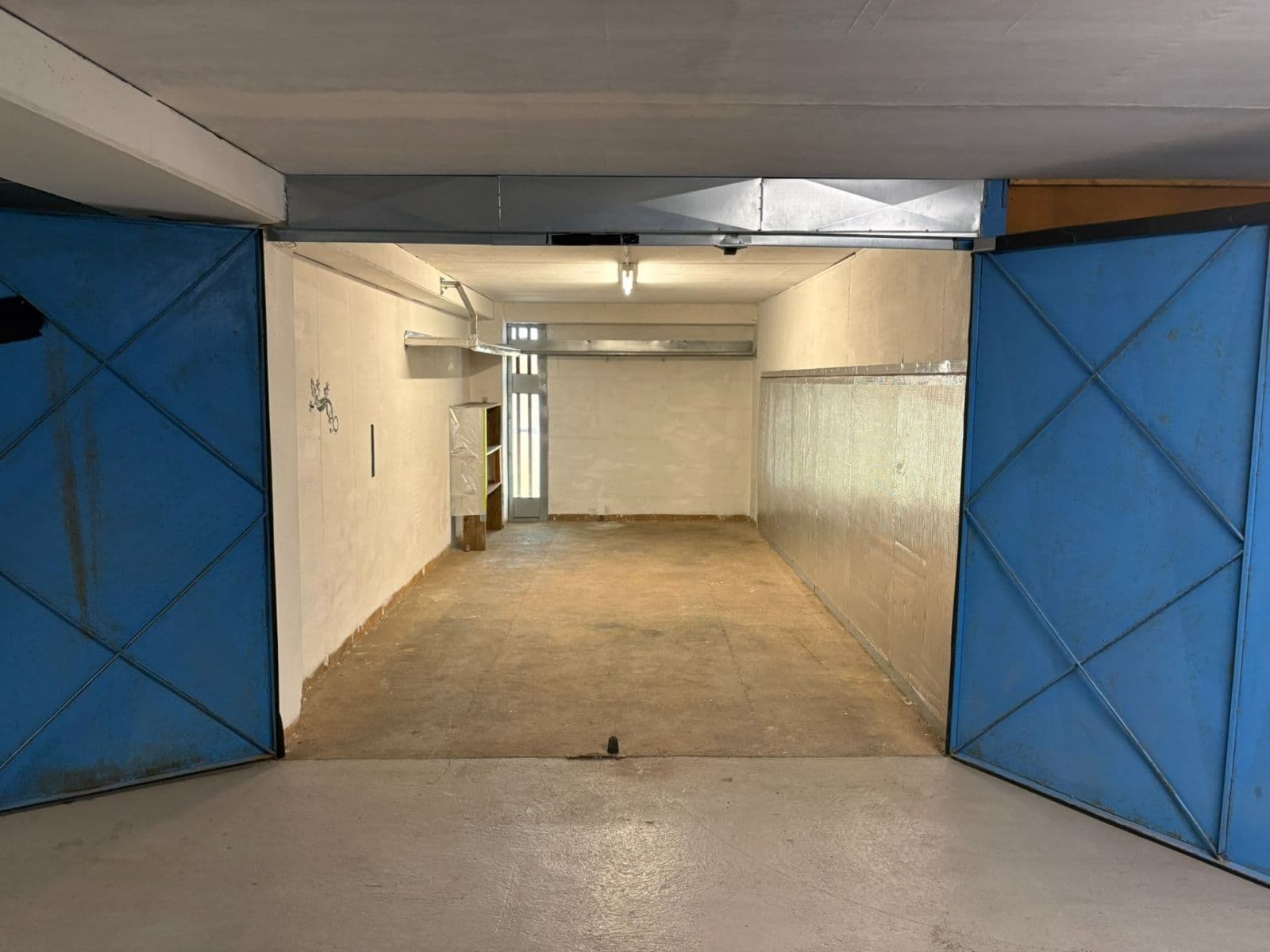 Prenájom garáže 18 m², Pavrovského, Praha, Praha Prenájom garáže 18 m², Pavrovského, Praha, Praha