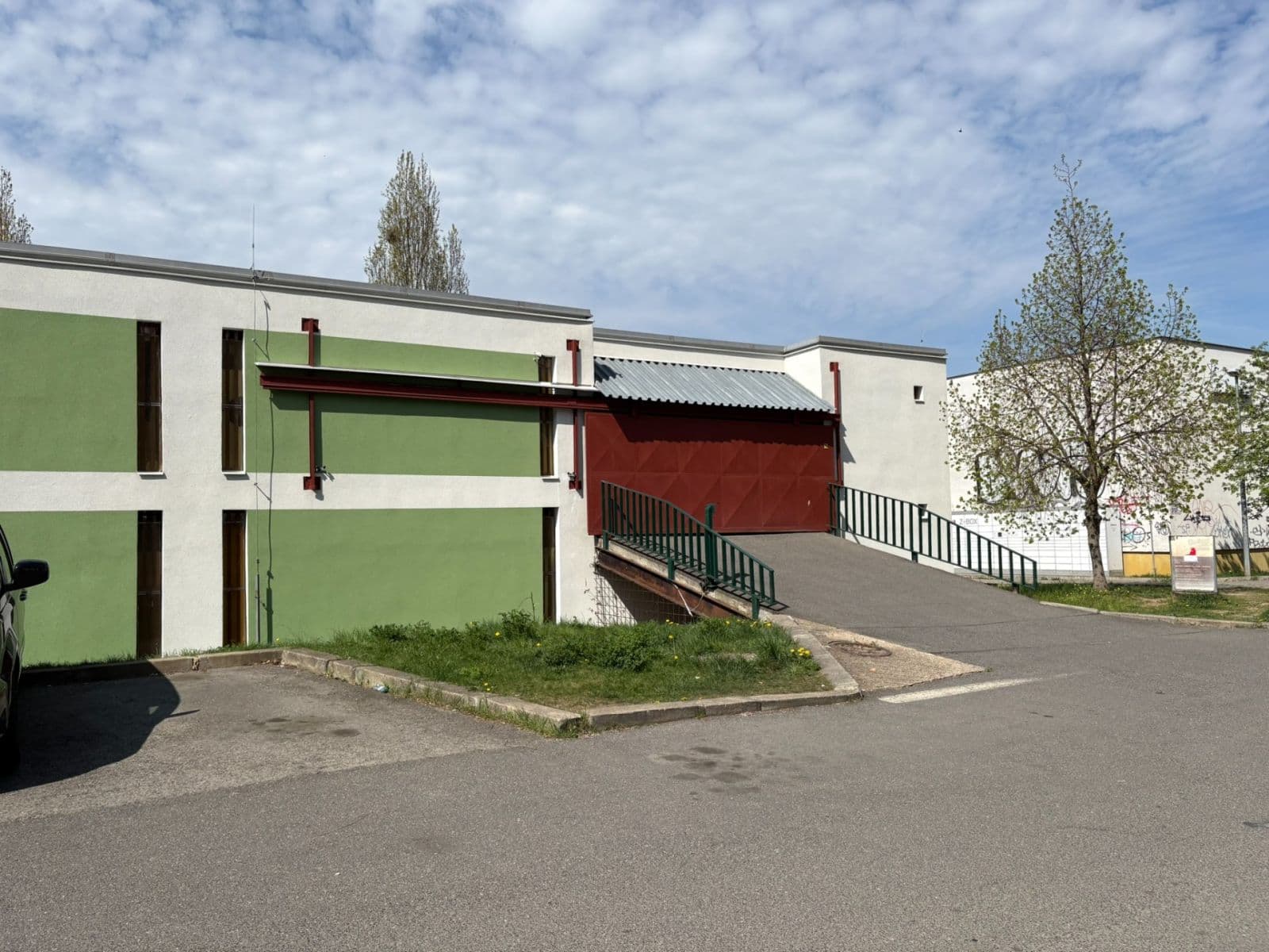 Prenájom garáže 18 m², Pavrovského, Praha, Praha Prenájom garáže 18 m², Pavrovského, Praha, Praha