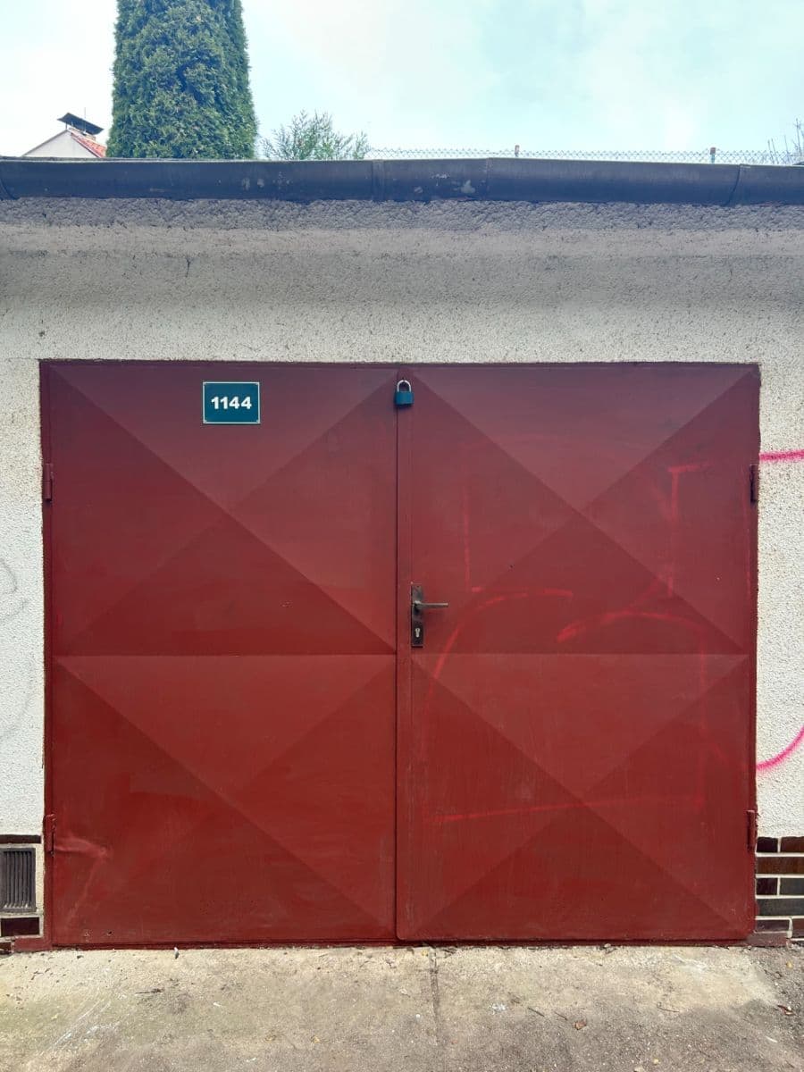 Prenájom garáže 20 m², Blansko, Jihomoravský kraj Prenájom garáže 20 m², Blansko, Jihomoravský kraj