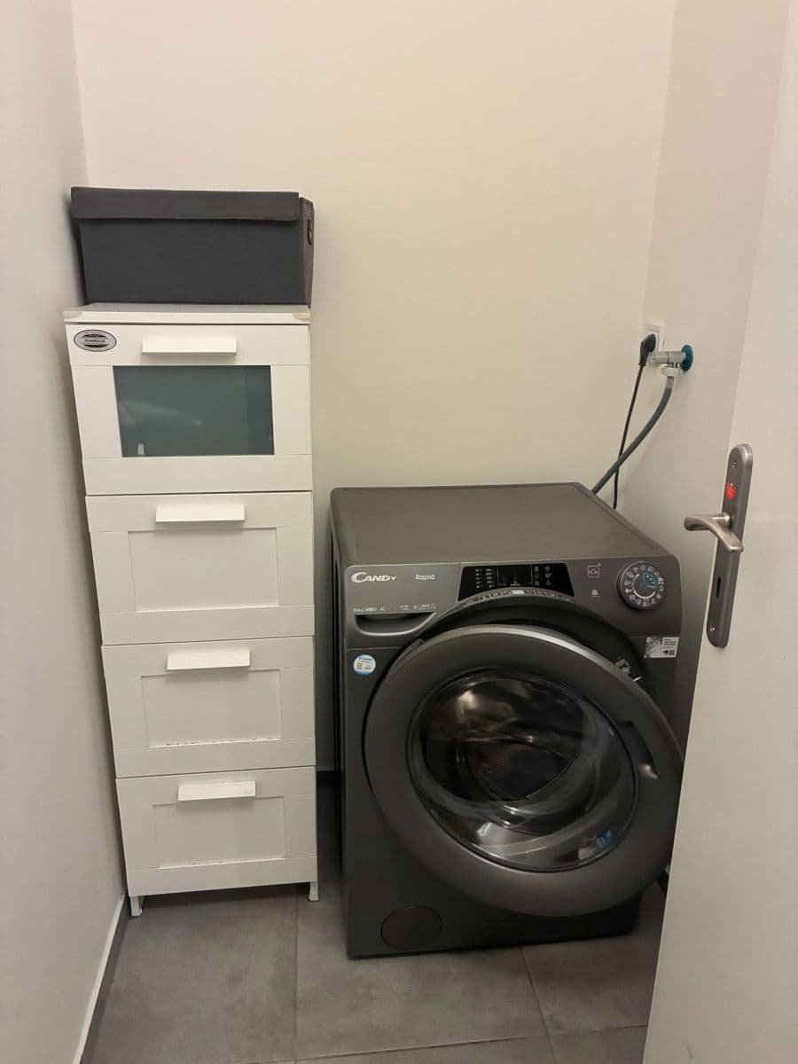 Predaj bytu 3-izbový 86 m², Dr. Janského, Černošice, Středočeský kraj Predaj bytu 3-izbový 86 m², Dr. Janského, Černošice, Středočeský kraj