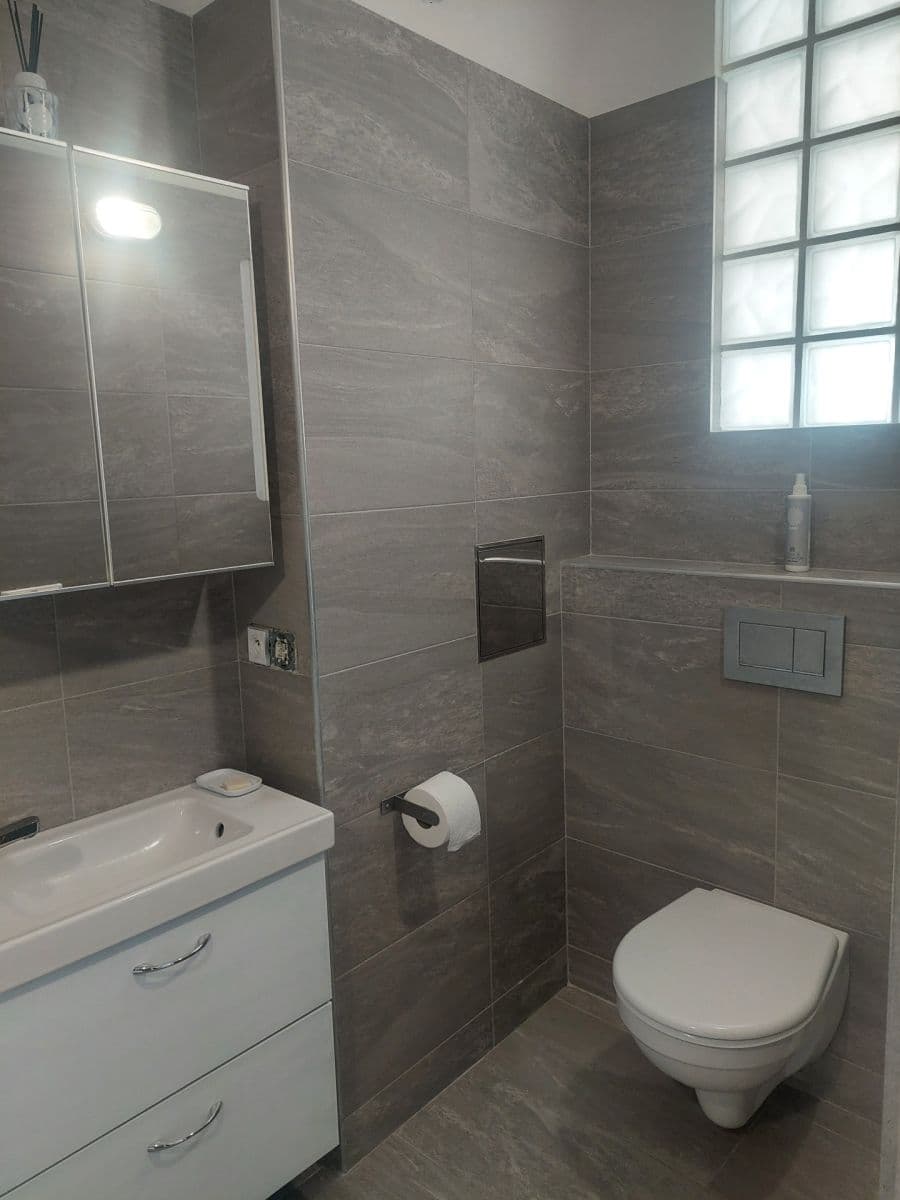 Prenájom bytu 2-izbový 53 m², Višňová, Praha, Praha Prenájom bytu 2-izbový 53 m², Višňová, Praha, Praha