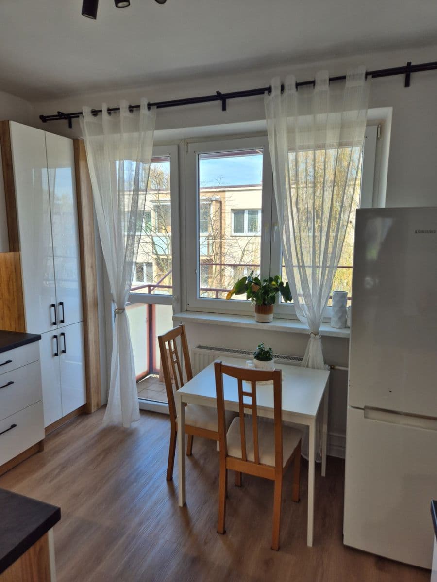 Predaj bytu 2-izbový 57 m², B. Němcové, Třinec, Moravskoslezský kraj Predaj bytu 2-izbový 57 m², B. Němcové, Třinec, Moravskoslezský kraj