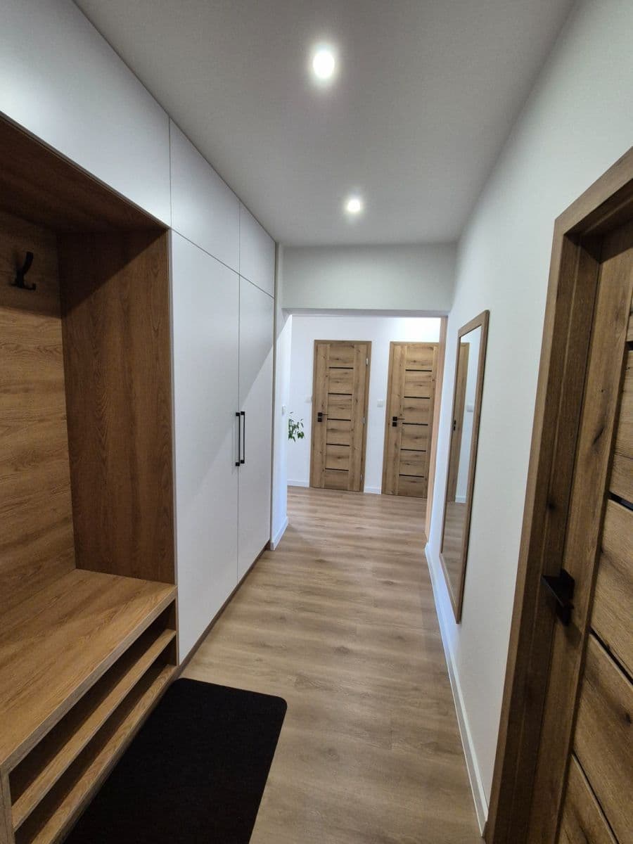 Predaj bytu 2-izbový 57 m², B. Němcové, Třinec, Moravskoslezský kraj Predaj bytu 2-izbový 57 m², B. Němcové, Třinec, Moravskoslezský kraj