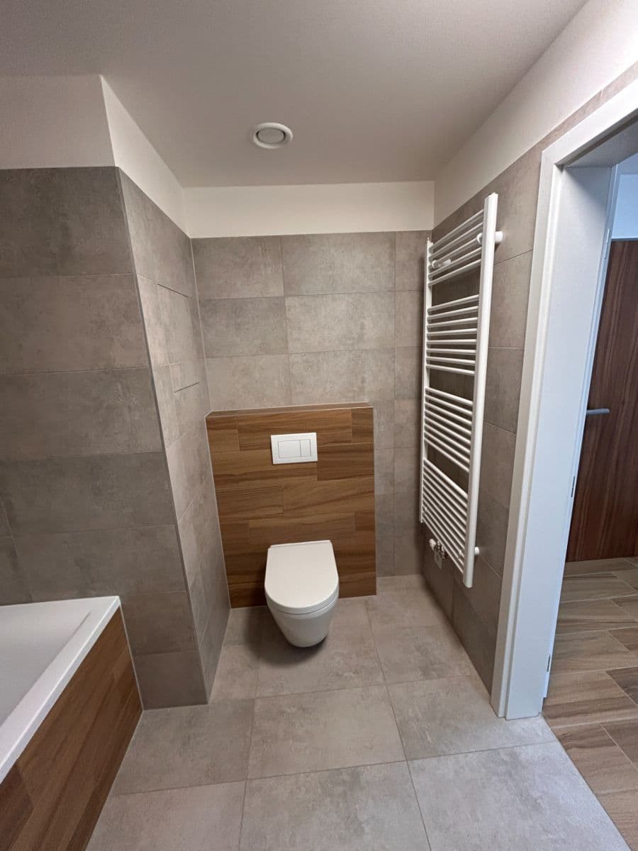 Predaj bytu 2-izbový 45 m², U Továren, Praha, Praha Predaj bytu 2-izbový 45 m², U Továren, Praha, Praha