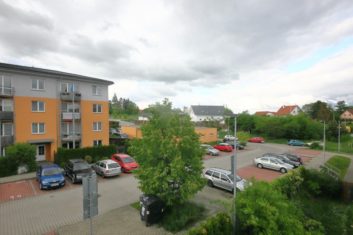 Prenájom bytu 4-izbový 82 m², Dandova, Praha, Praha Prenájom bytu 4-izbový 82 m², Dandova, Praha, Praha