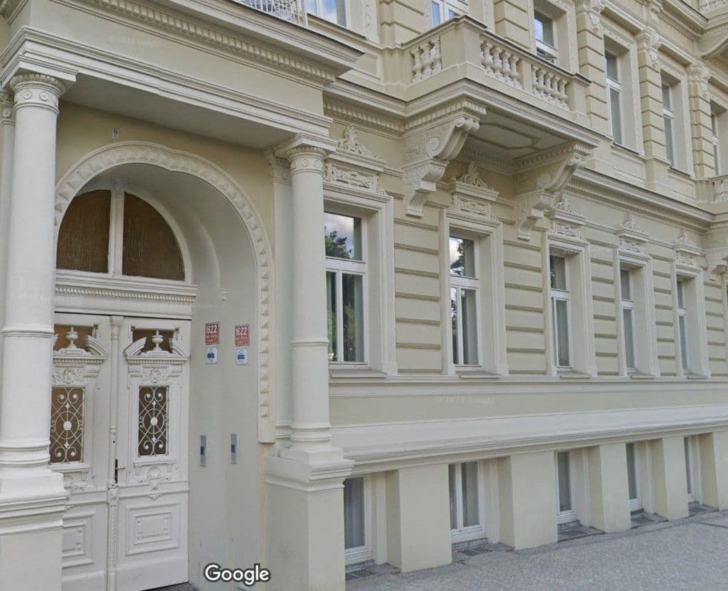 Prenájom bytu 1-izbový 34 m², Washingtonova, Praha, Praha Prenájom bytu 1-izbový 34 m², Washingtonova, Praha, Praha