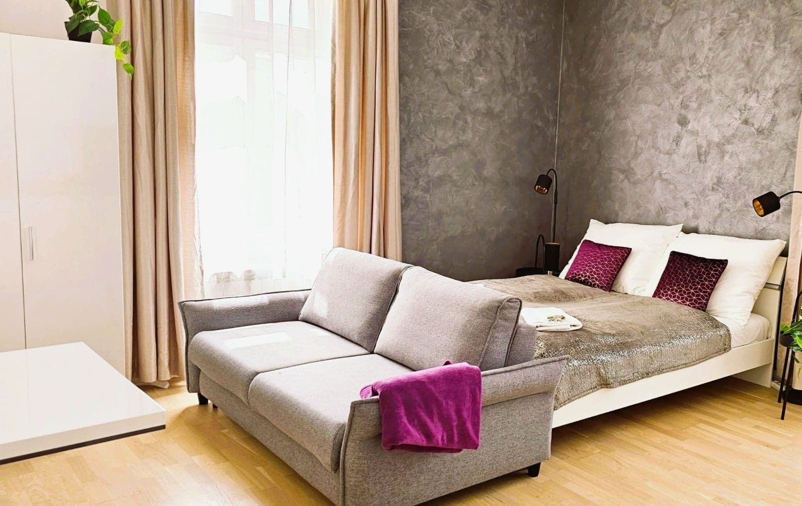 Prenájom bytu 1-izbový 34 m², Washingtonova, Praha, Praha Prenájom bytu 1-izbový 34 m², Washingtonova, Praha, Praha