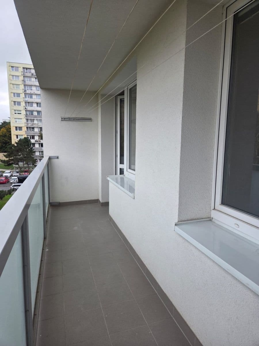 Prenájom bytu 2-izbový 40 m², Jerevanská, Kladno, Středočeský kraj Prenájom bytu 2-izbový 40 m², Jerevanská, Kladno, Středočeský kraj