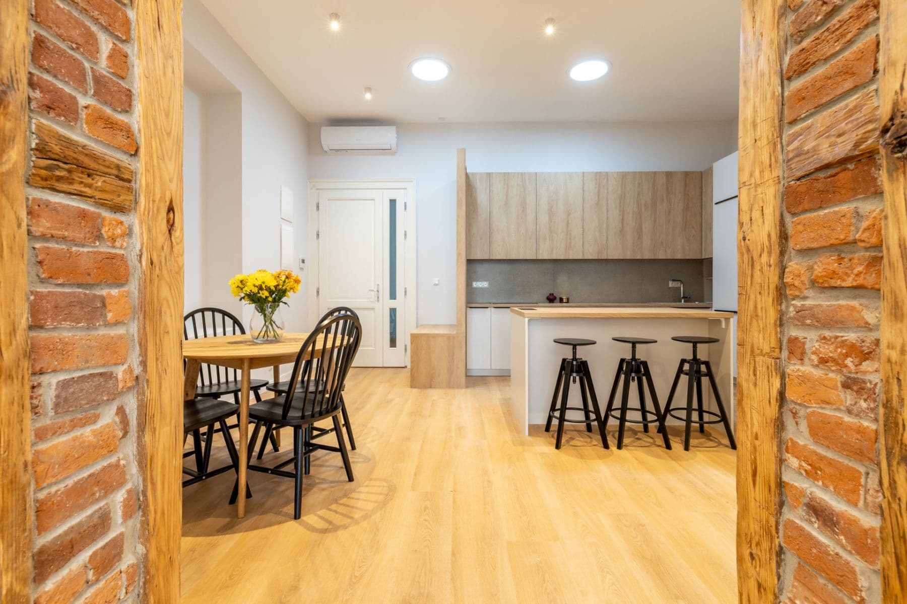 Prenájom bytu 2-izbový 80 m², Mäsiarska, Košice - mestská časť Staré Mesto, Košický kraj Prenájom bytu 2-izbový 80 m², Mäsiarska, Košice - mestská časť Staré Mesto, Košický kraj