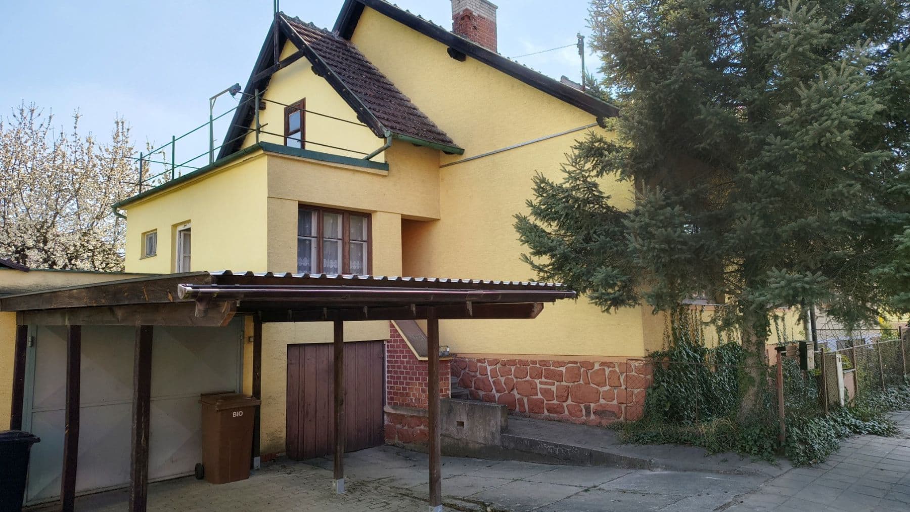 Predaj domu 98 m², pozemek 457 m², Alfonse Muchy, Ivančice, Jihomoravský kraj Predaj domu 98 m², pozemek 457 m², Alfonse Muchy, Ivančice, Jihomoravský kraj