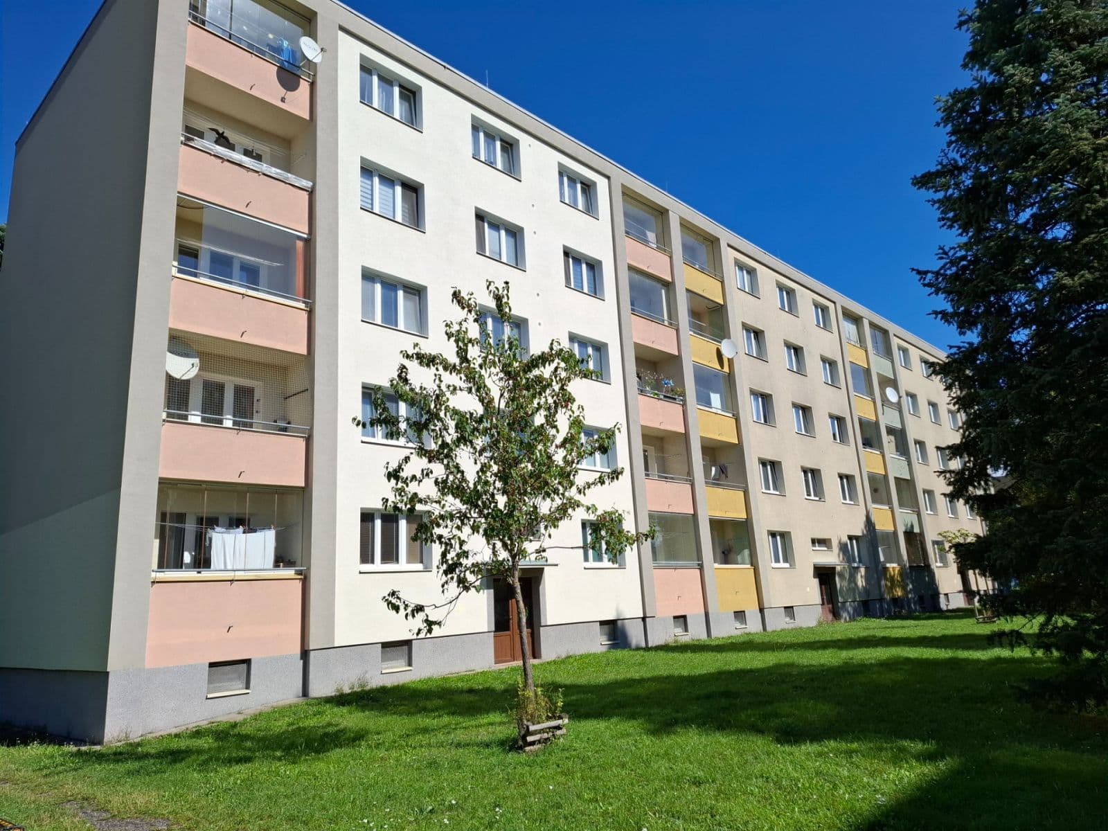 Prenájom bytu 2-izbový 57 m², Hostýnská, Praha, Praha Prenájom bytu 2-izbový 57 m², Hostýnská, Praha, Praha