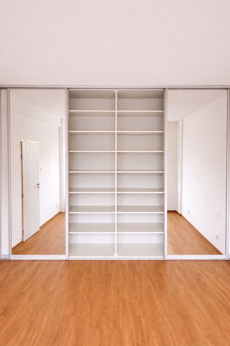 Prenájom bytu 3-izbový 66 m², Pod Brentovou, Praha, Praha Prenájom bytu 3-izbový 66 m², Pod Brentovou, Praha, Praha