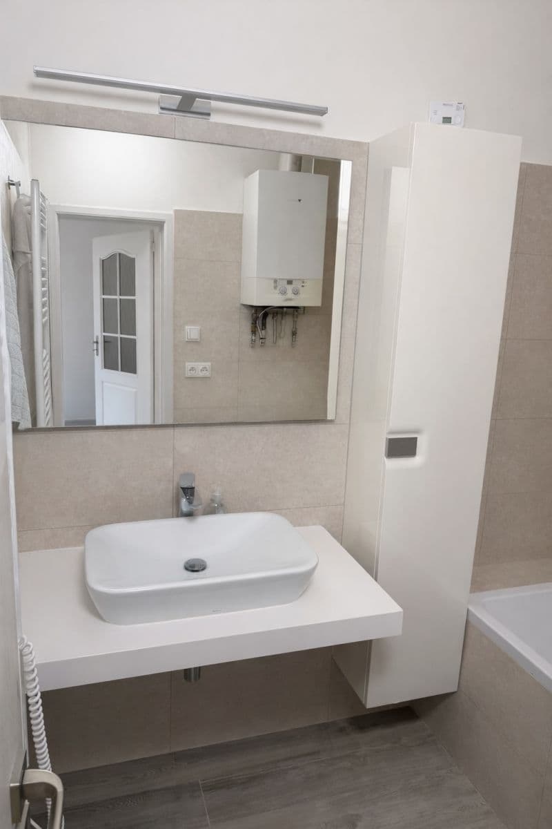 Prenájom bytu 3-izbový 66 m², Pod Brentovou, Praha, Praha Prenájom bytu 3-izbový 66 m², Pod Brentovou, Praha, Praha