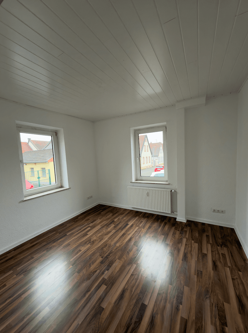 Predaj domu 182 m², pozemek 100 m², Waldalgesheim, Porýnie-Falcko Predaj domu 182 m², pozemek 100 m², Waldalgesheim, Porýnie-Falcko