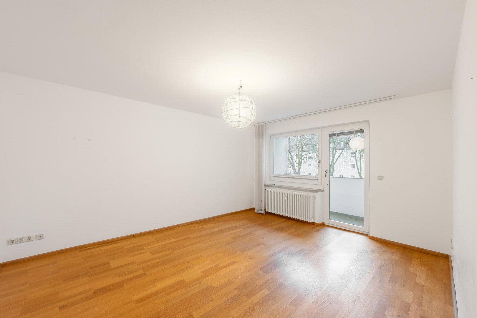 Prenájom bytu 2-izbový 58 m², Lenzfriederstrasse, München, Bavorsko Prenájom bytu 2-izbový 58 m², Lenzfriederstrasse, München, Bavorsko