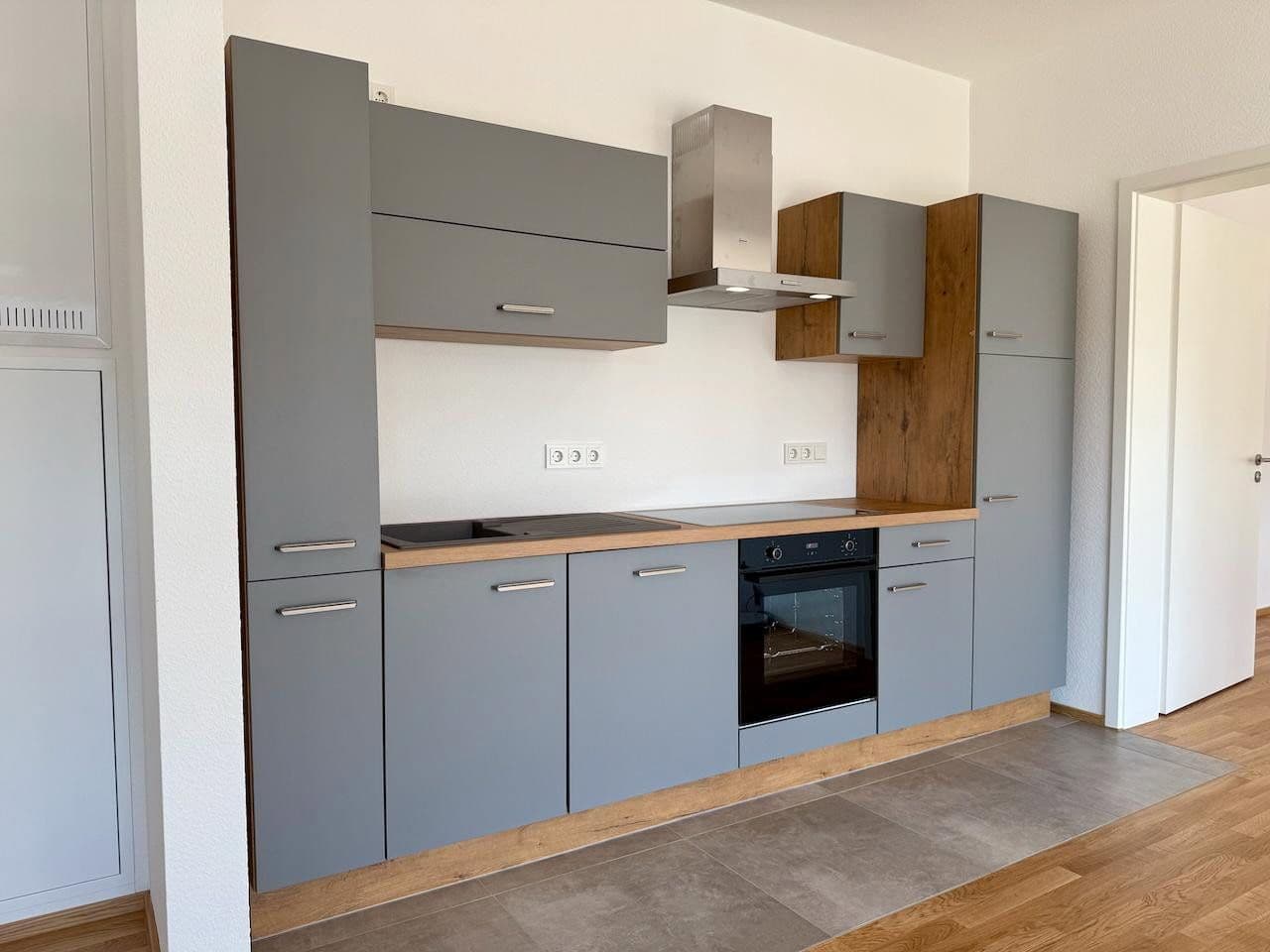 Prenájom bytu 2-izbový 60 m², Hauptstraße 4, Singen (Hohentwiel), Bádensko-Wurttembersko Prenájom bytu 2-izbový 60 m², Hauptstraße 4, Singen (Hohentwiel), Bádensko-Wurttembersko