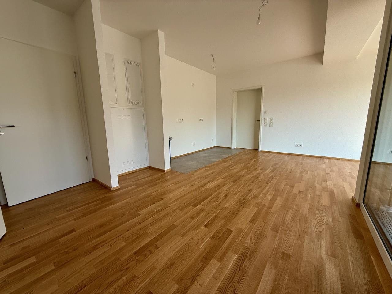 Prenájom bytu 2-izbový 60 m², Hauptstraße 4, Singen (Hohentwiel), Bádensko-Wurttembersko Prenájom bytu 2-izbový 60 m², Hauptstraße 4, Singen (Hohentwiel), Bádensko-Wurttembersko