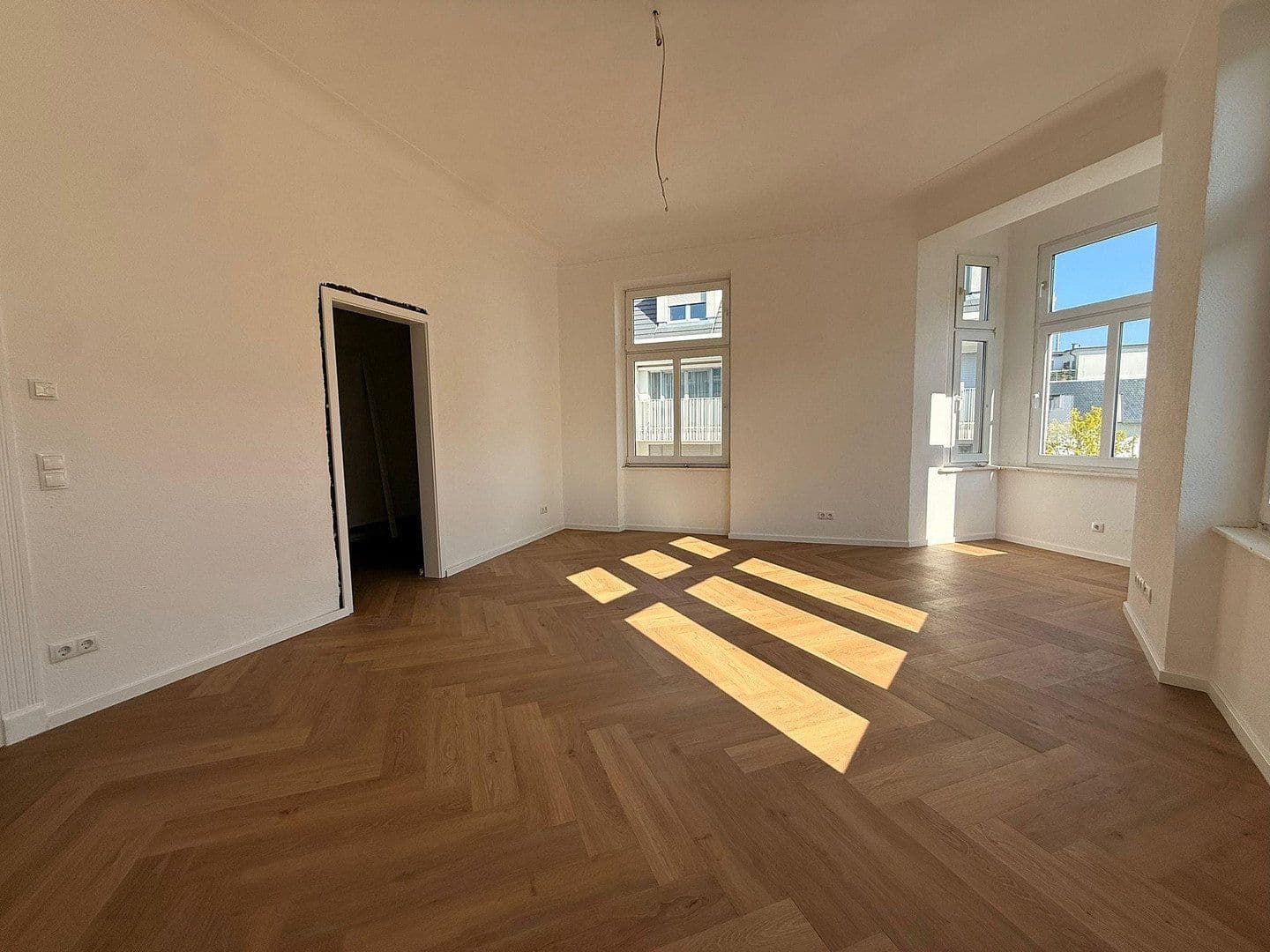 Prenájom bytu 4-izbový 102 m², Kreuzstrasse 18a, Bad Neuenahr-Ahrweiler, Porýnie-Falcko Prenájom bytu 4-izbový 102 m², Kreuzstrasse 18a, Bad Neuenahr-Ahrweiler, Porýnie-Falcko