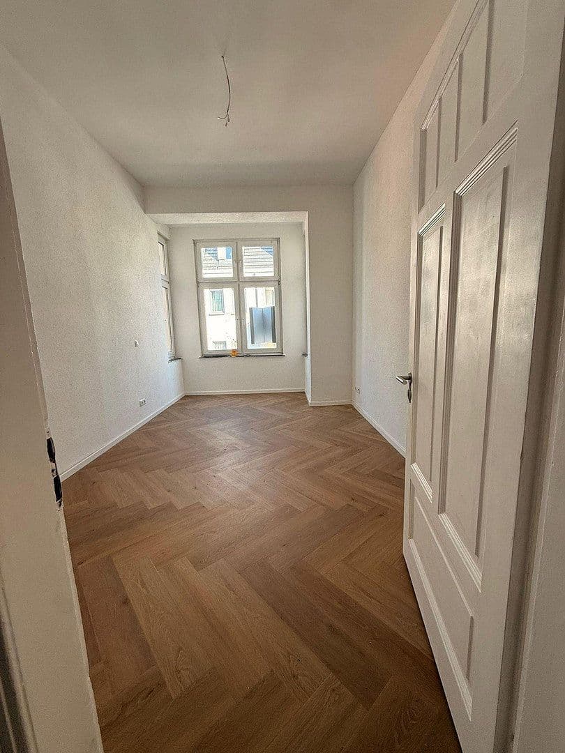 Prenájom bytu 4-izbový 102 m², Kreuzstrasse 18a, Bad Neuenahr-Ahrweiler, Porýnie-Falcko Prenájom bytu 4-izbový 102 m², Kreuzstrasse 18a, Bad Neuenahr-Ahrweiler, Porýnie-Falcko