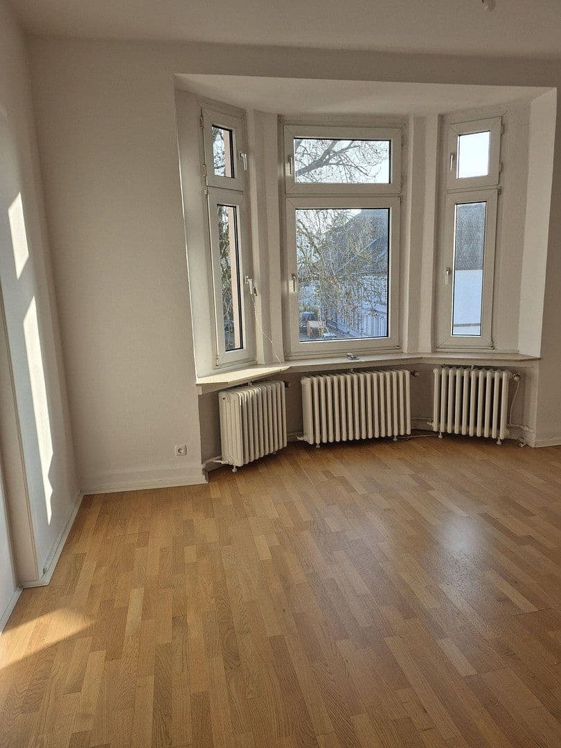 Prenájom bytu 3-izbový 86 m², Viehauser Berg 31, Essen, Ruhr, Severné Porýnie - Westfálsko Prenájom bytu 3-izbový 86 m², Viehauser Berg 31, Essen, Ruhr, Severné Porýnie - Westfálsko