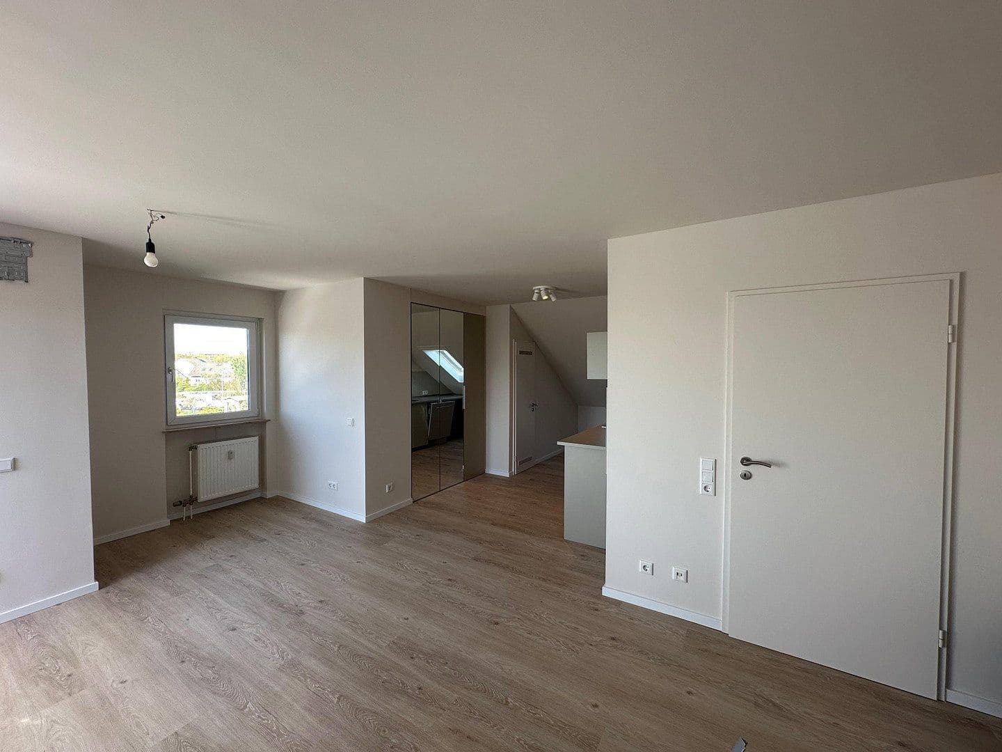 Prenájom bytu 1-izbový 48 m², Dreieich, Hesensko Prenájom bytu 1-izbový 48 m², Dreieich, Hesensko