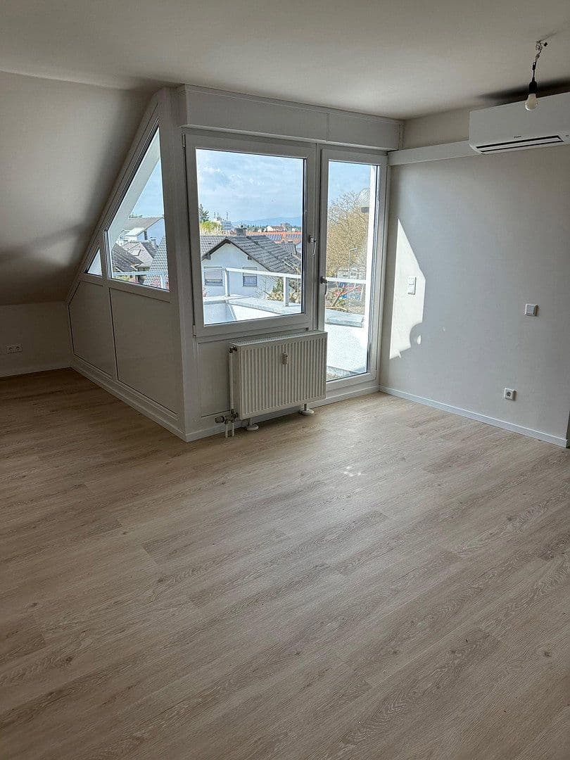 Prenájom bytu 1-izbový 48 m², Dreieich, Hesensko Prenájom bytu 1-izbový 48 m², Dreieich, Hesensko