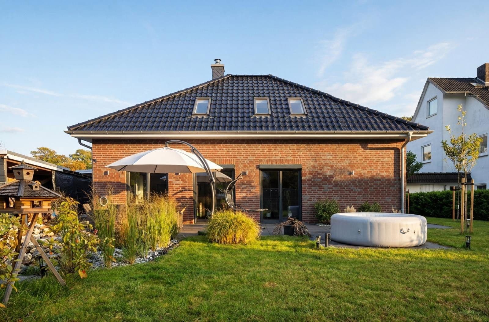 Predaj domu 227 m², pozemek 740 m², Bremen, Brémy Predaj domu 227 m², pozemek 740 m², Bremen, Brémy