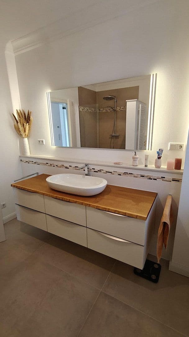 Predaj domu 227 m², pozemek 740 m², Bremen, Brémy Predaj domu 227 m², pozemek 740 m², Bremen, Brémy